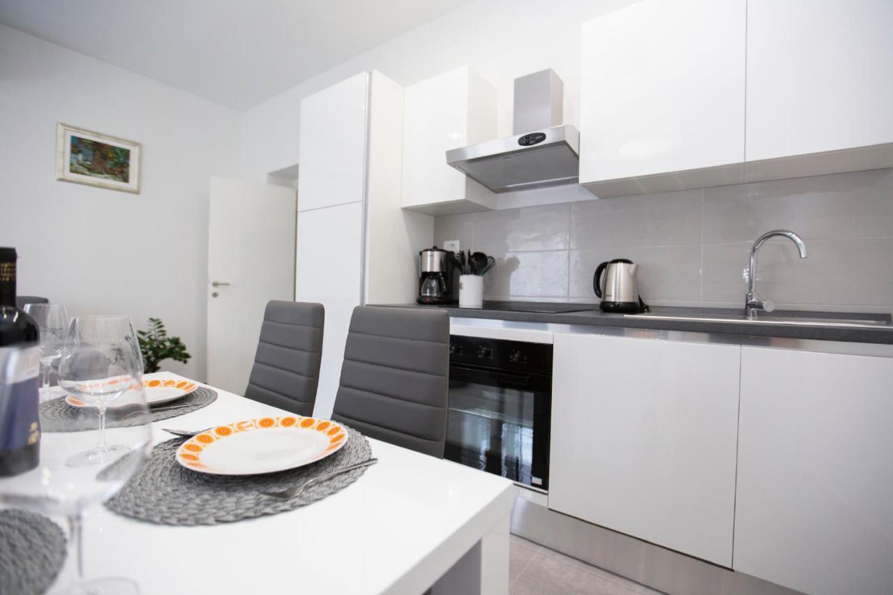 Triple A Appartement Split Buitenkant foto