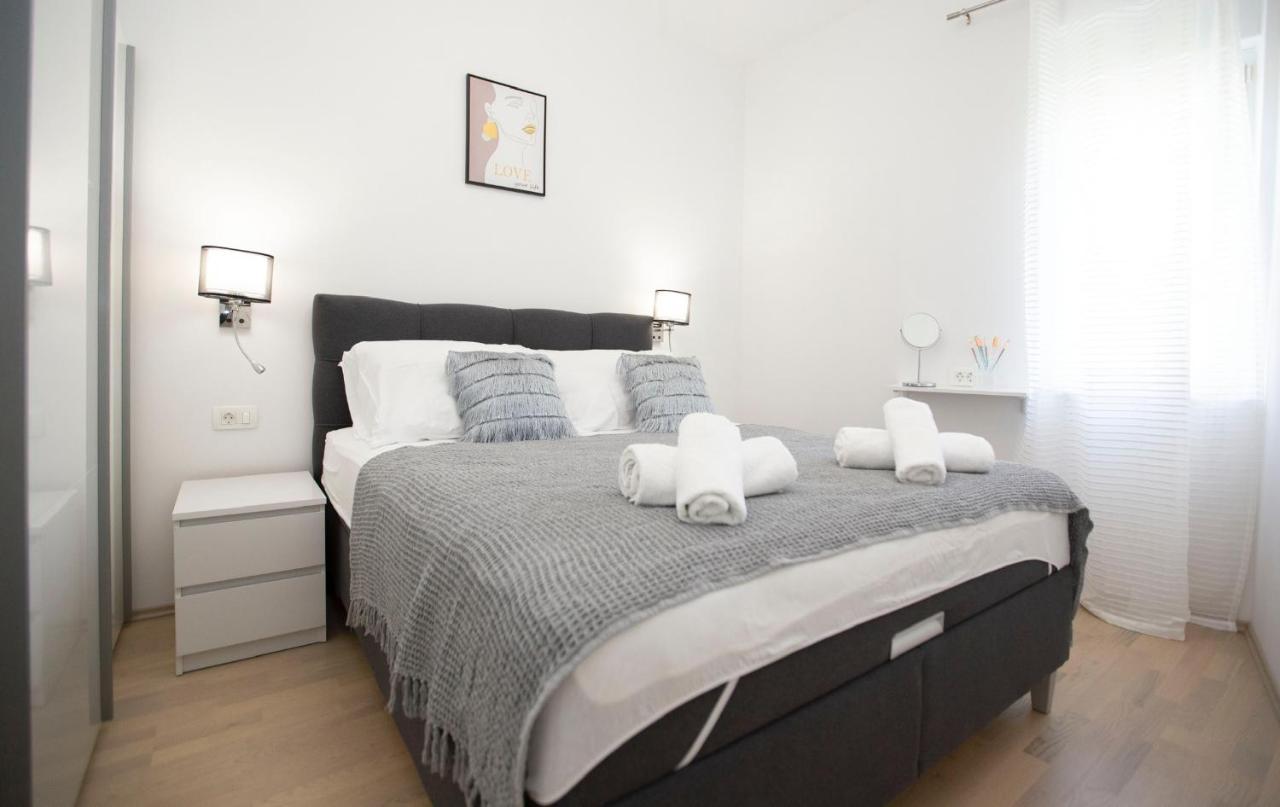 Triple A Appartement Split Buitenkant foto