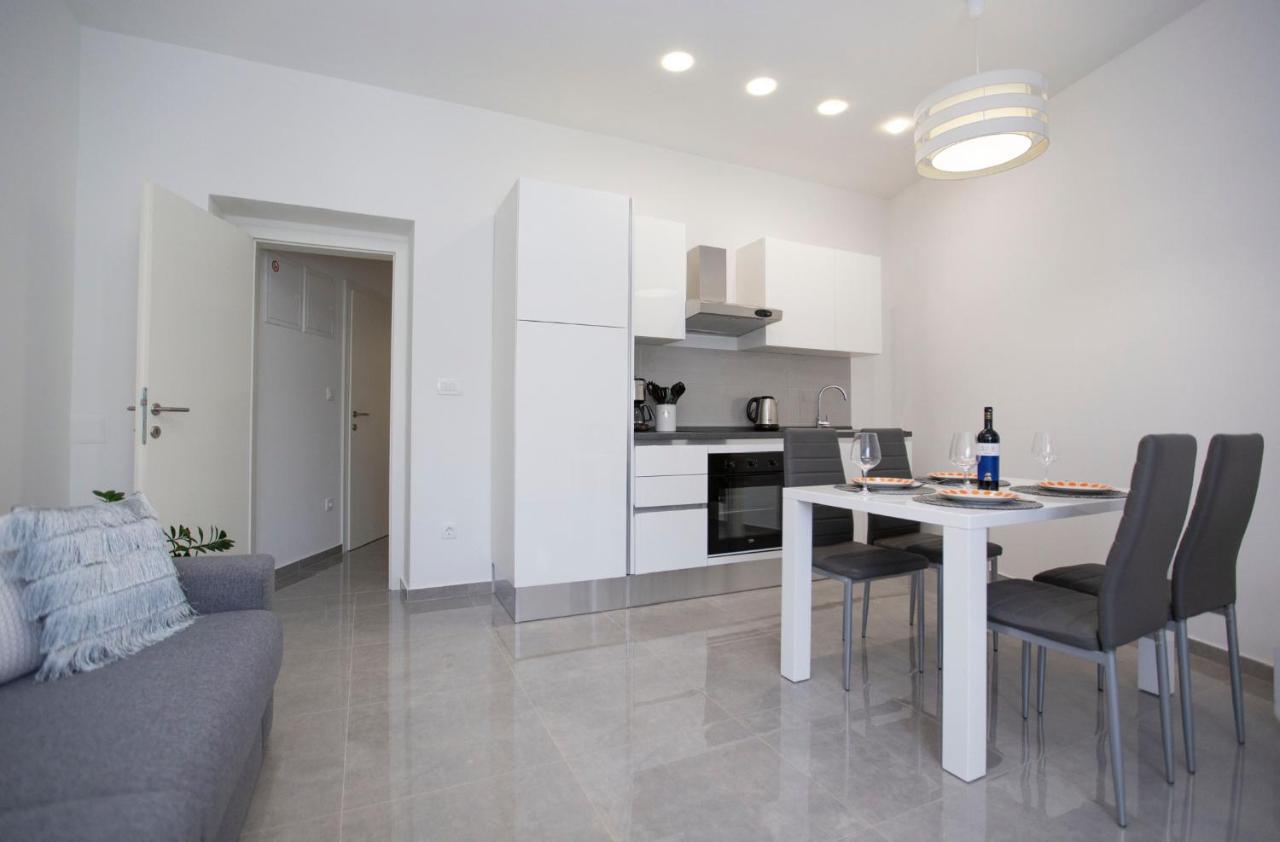 Triple A Appartement Split Buitenkant foto